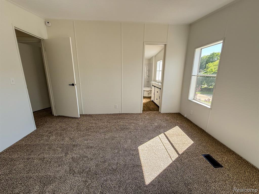 11600 Bay Drive, Fenton, MI 48430 — Photo 8