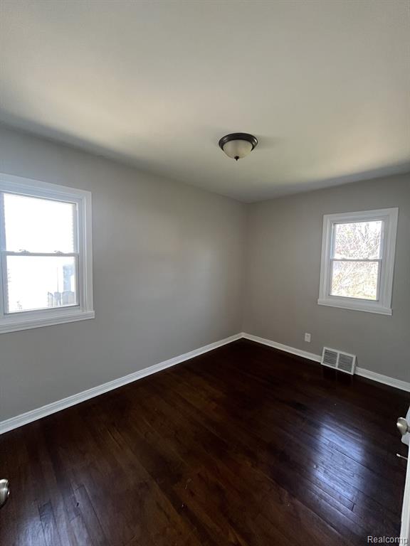 648 CLEVELAND Avenue, Lincoln Park, MI 48146 — Photo 10