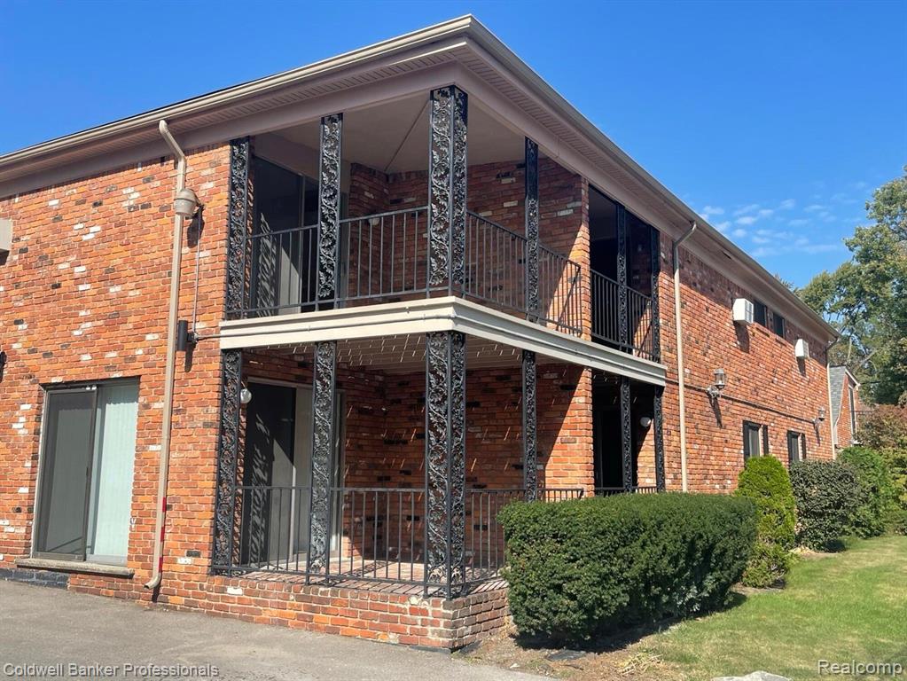 620 E Lincoln Avenue, Royal Oak, MI 48067