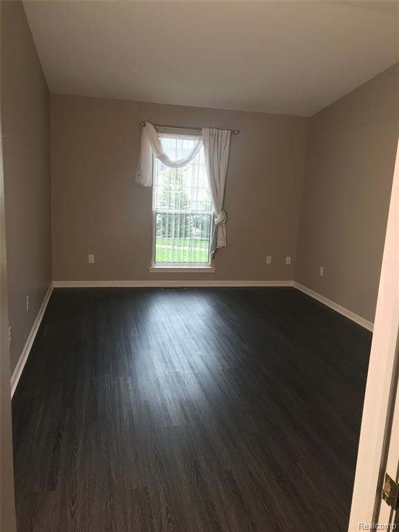 26210 Chesapeake Circle, Walled Lake, MI 48390 — Photo 19