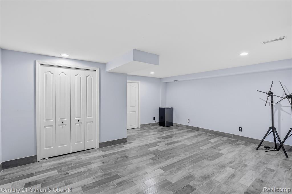 2043 Centennial Drive, Canton, MI 48187 — Photo 44