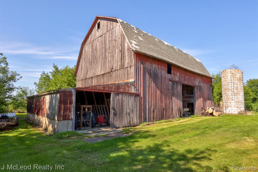 9050 Van Cleve Road, Vassar, MI 48768 — Photo 33