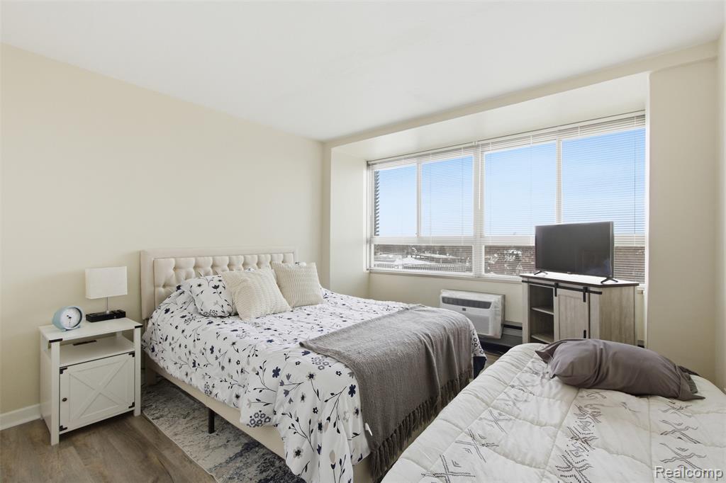 8900 E Jefferson Avenue, 603, Detroit, MI 48214 — Photo 14