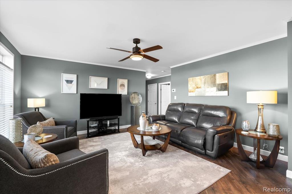 11201 Woodchester Court, South Lyon, MI 48178 — Photo 3