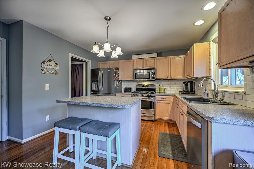 791 Deer Path Trail, Waterford, MI 48327 — Photo 15