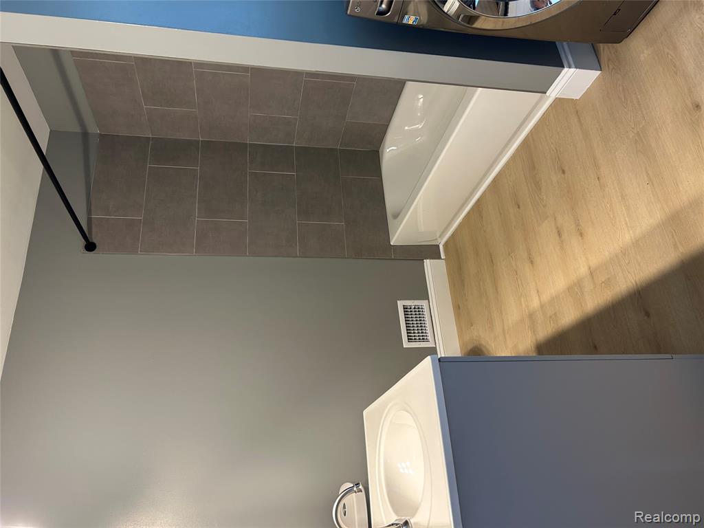 8309 Hugh Street, Westland, MI — Photo 17