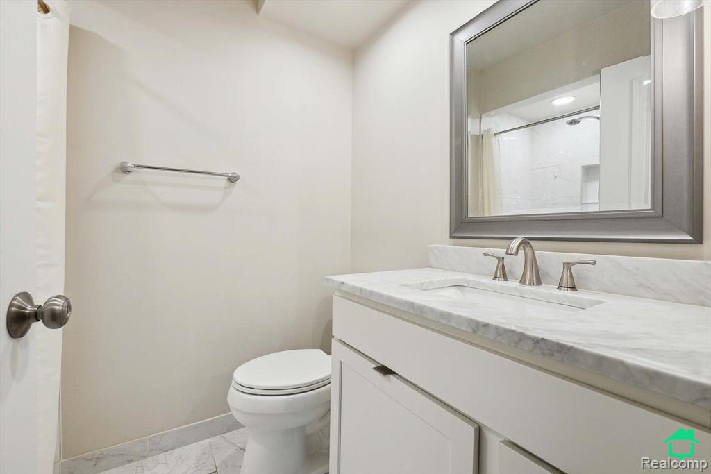 412 Riviera Drive, Saint Clair Shores, MI 48080 — Photo 22