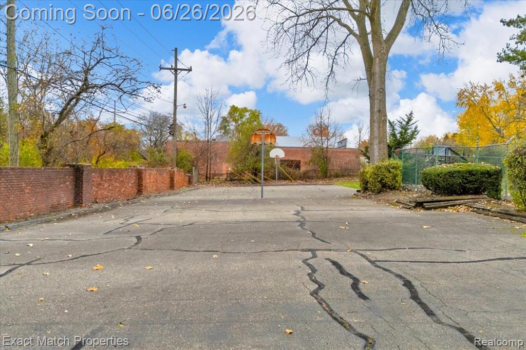 6737 Alderley Way, West Bloomfield, MI — Photo 65
