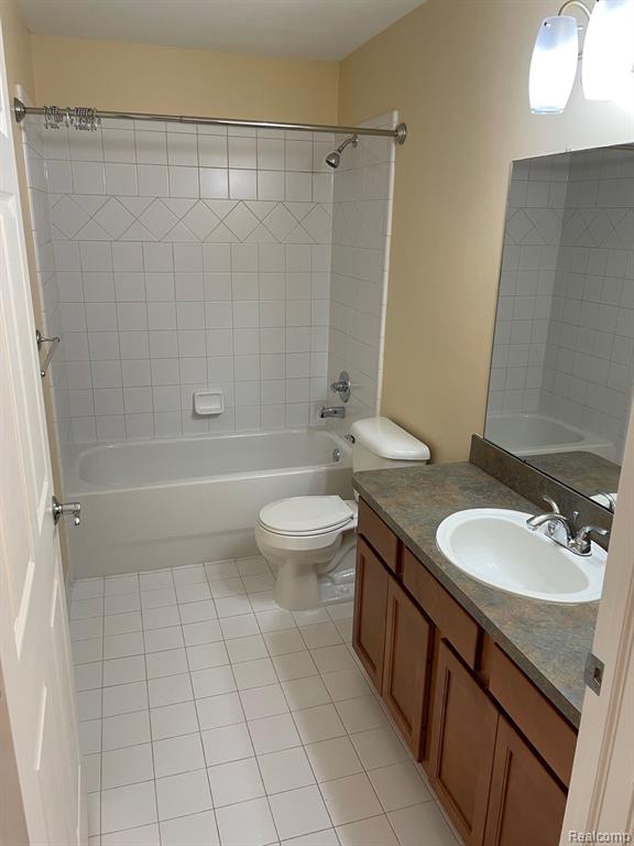 45671 GABLE Drive, Macomb, MI 48044 — Photo 23