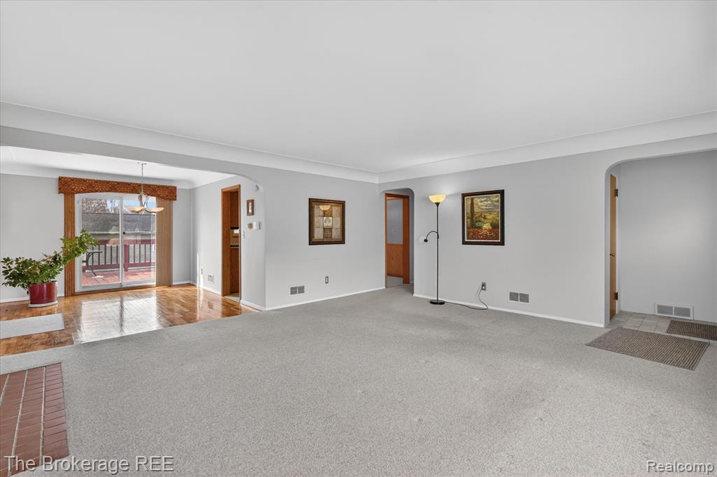 4224 Potter Road, Burton, MI 48509 — Photo 7