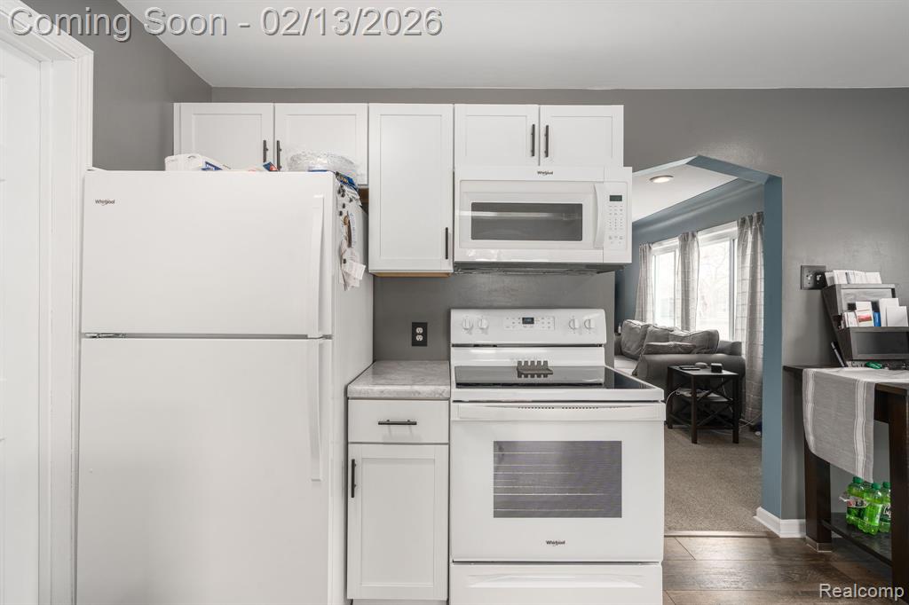4976 Weddell Street, Dearborn Heights, MI 48125 — Photo 17
