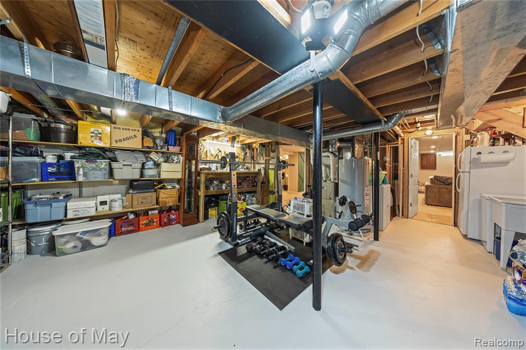 47793 Ten Point Drive, Canton, MI 48187 — Photo 46