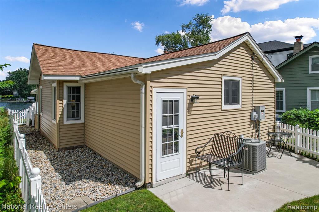 8428 Cascade Street, Commerce Twp, MI 48382 — Photo 3