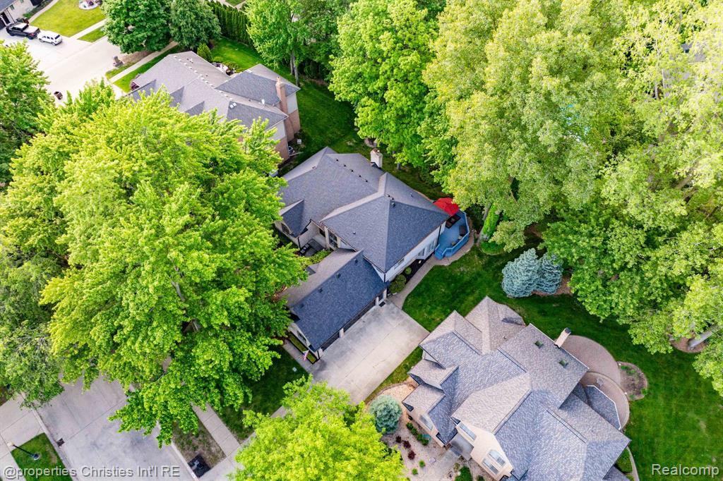 14281 Bournemuth Drive, Utica, MI 48315 — Photo 86