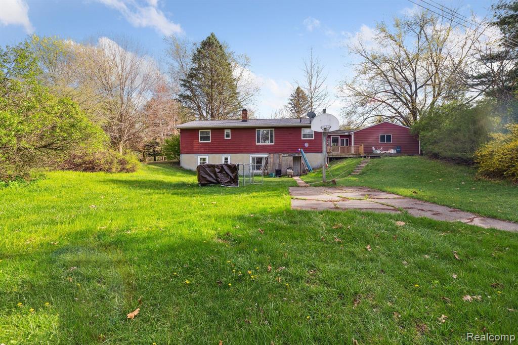 7107 E HIGHLAND Road, Howell, MI 48843 — Photo 15