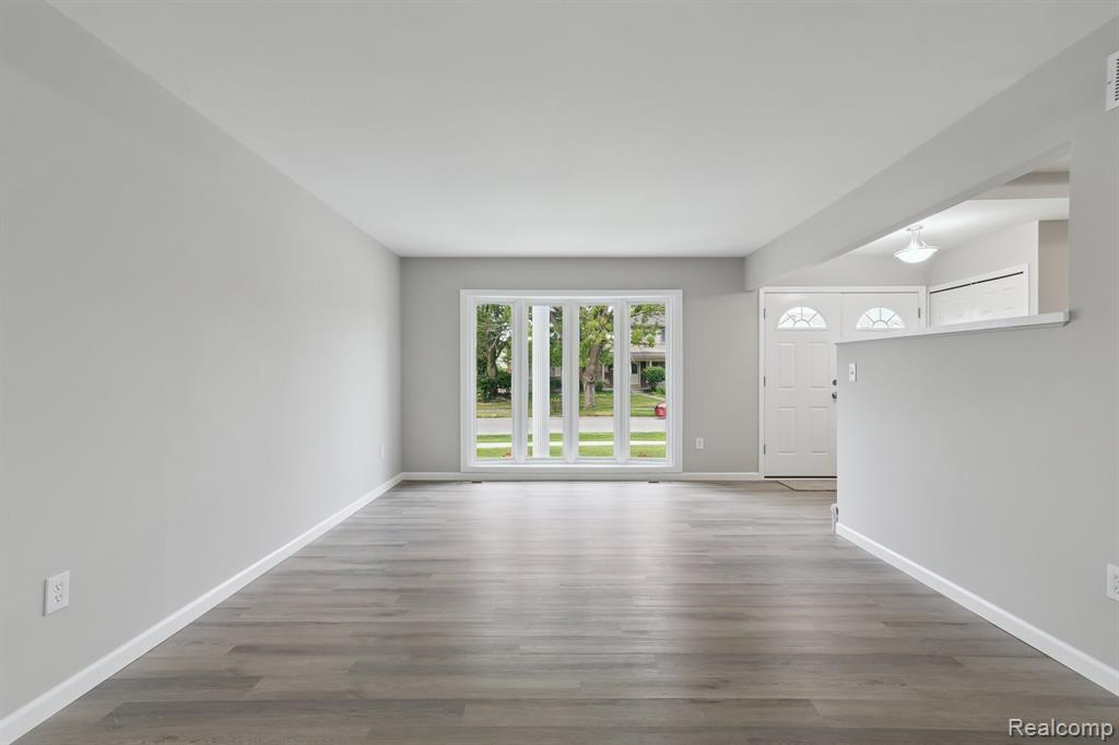 6879 Brookshire Drive, Canton, MI 48187 — Photo 10