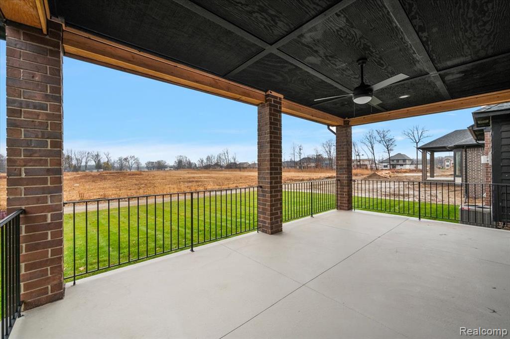 24021 Sawgrass Drive, Macomb, MI 48042 — Photo 8