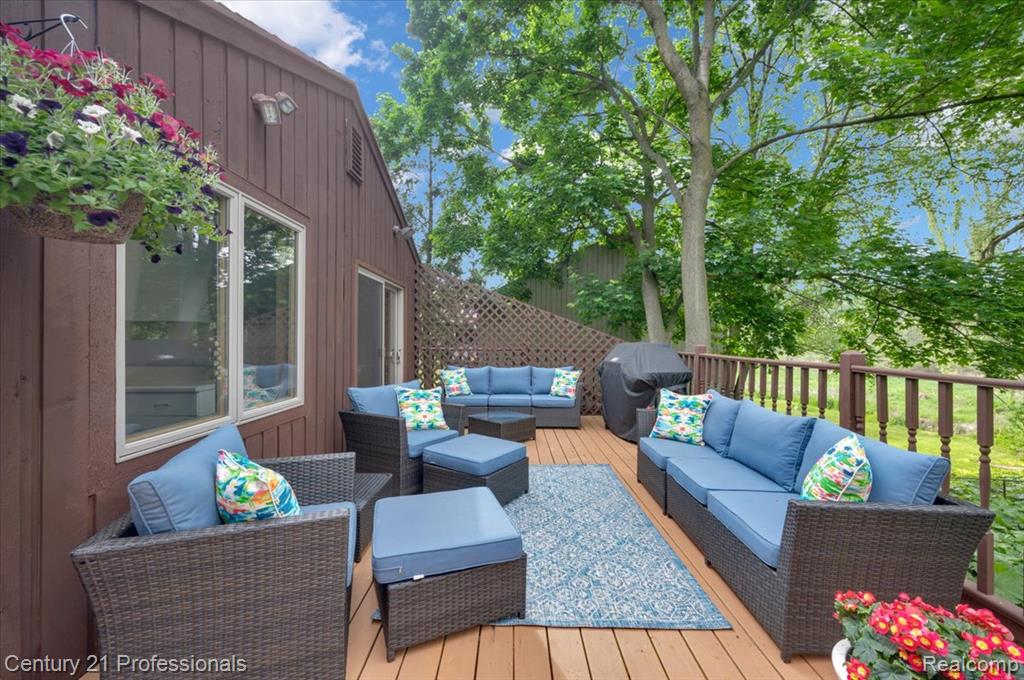 1155 Teakwood Circle, Haslett, MI 48840 — Photo 9