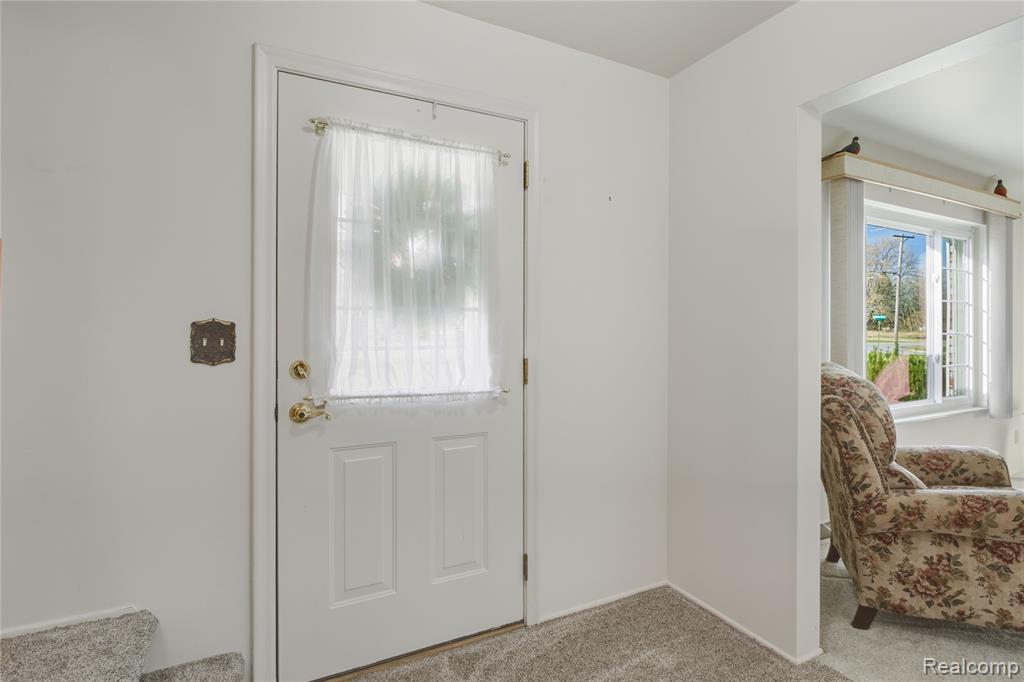 5134 N Jennings Road, Flint, MI 48504 — Photo 6