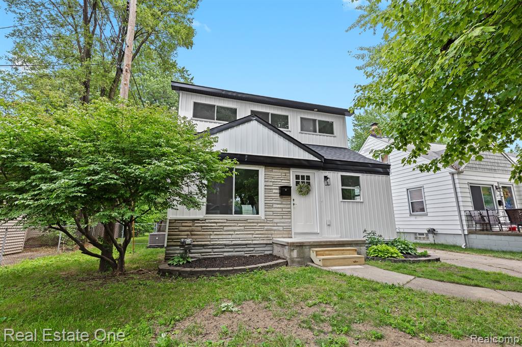 415 HELENE Avenue, Royal Oak, MI 48067 — front exterior