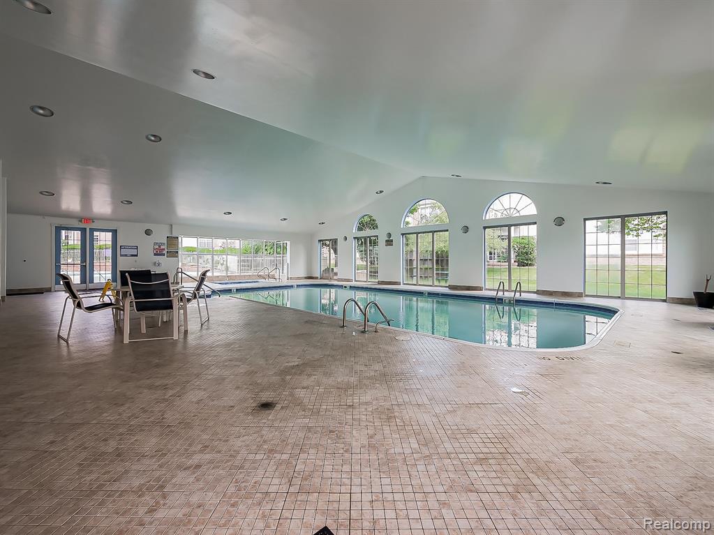 229 Brookwood Drive, 9, South Lyon, MI 48178 — Photo 14