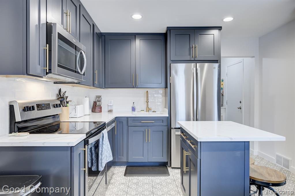 426 ALLEN Avenue, Clawson, MI — Photo 11