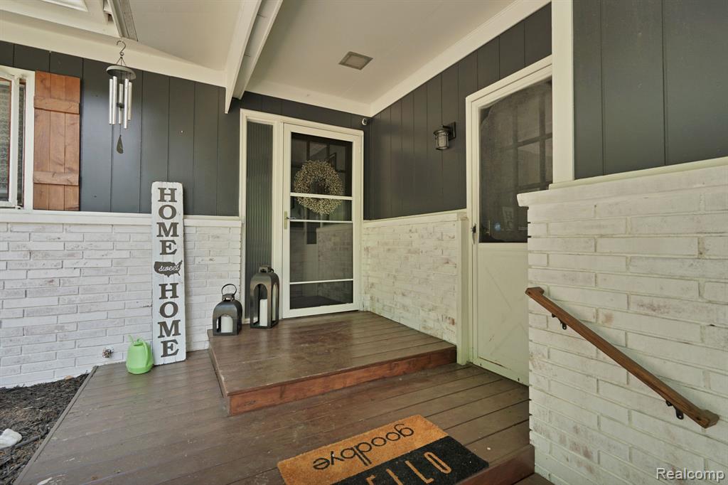 4179 Davison Road, Lapeer, MI 48446 — Photo 2