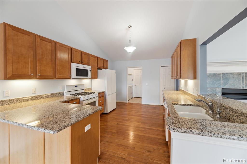 6062 GREEN ASH Drive, 36, Brighton, MI 48116 — Photo 21