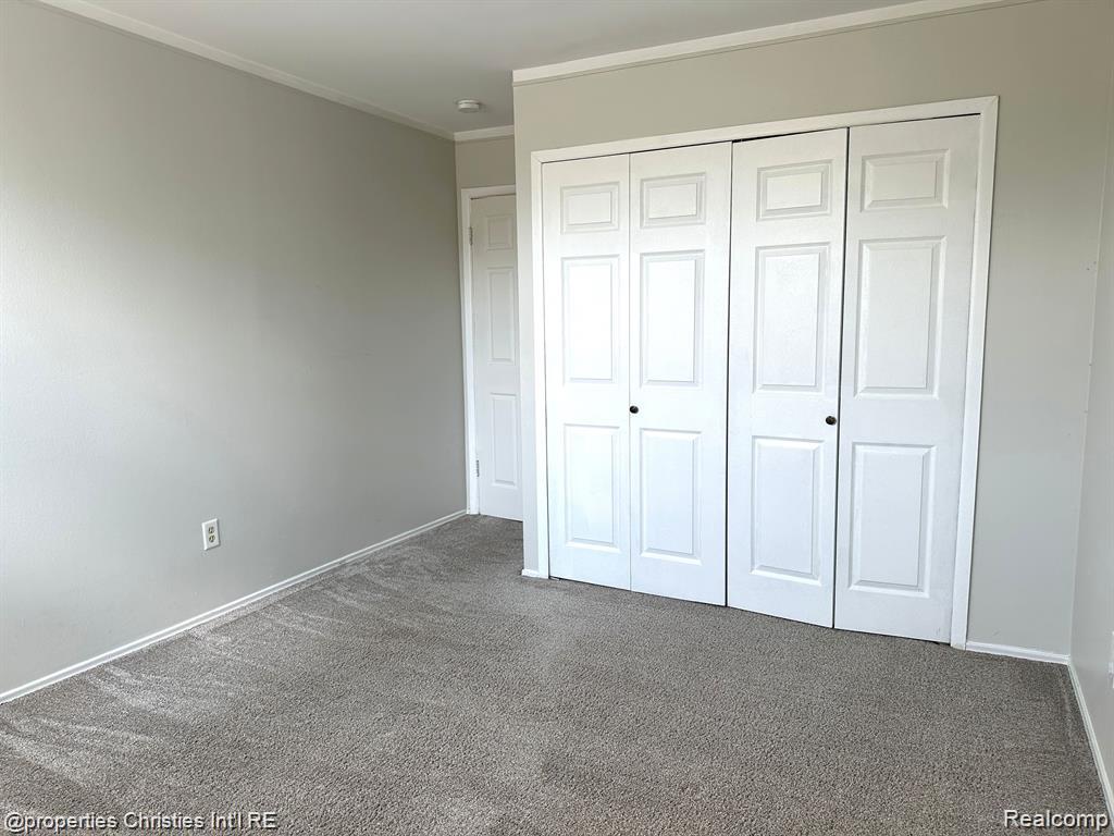 4917 Crooks Road, Royal Oak, MI, 48073