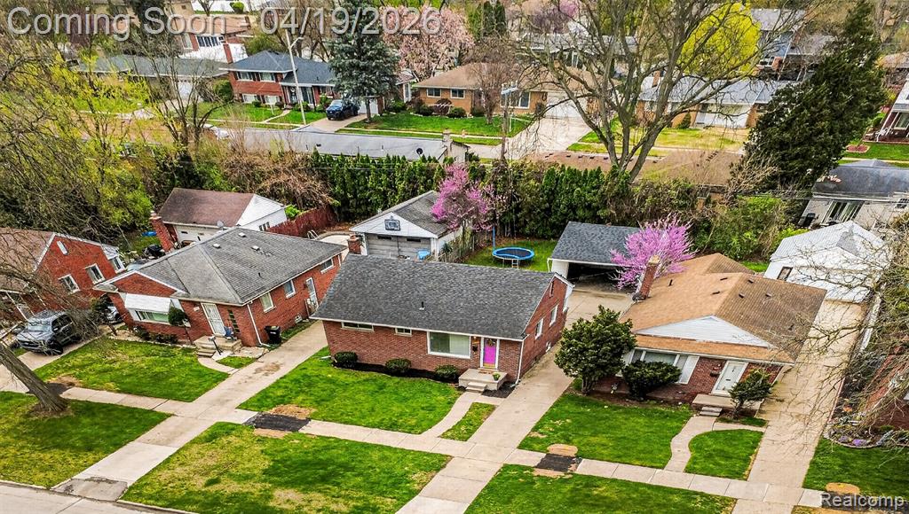 9075 W Parkway Street, Detroit, MI 48239 — front exterior