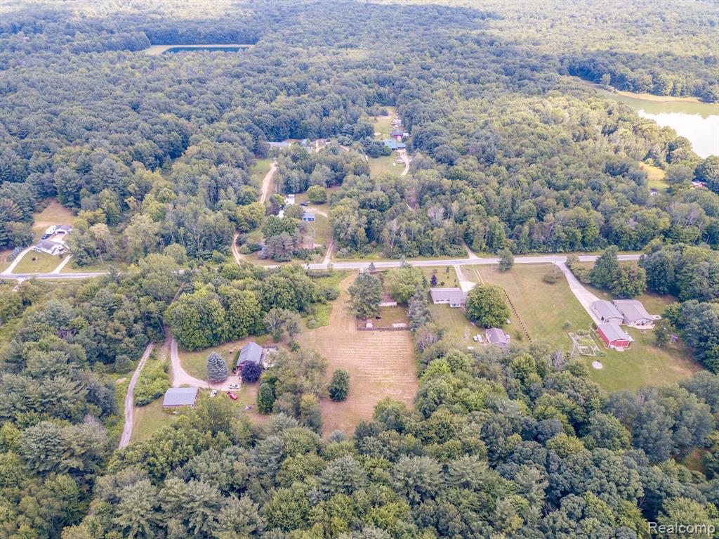 13310 BUECHE Road, Montrose, MI 48457 — Photo 34