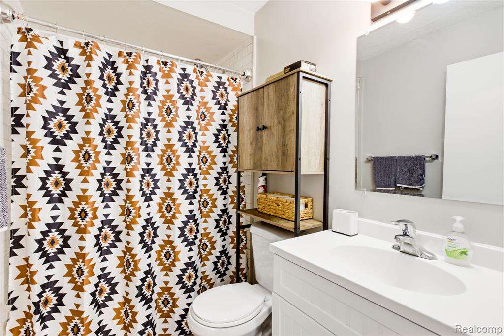 625 S 11th Street, St. Clair, MI 48079 — Photo 14