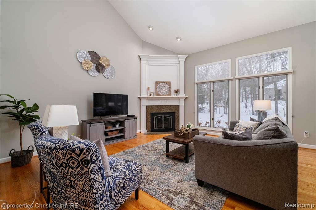 437 Covington Court, 68, Northville, MI 48168 — Photo 6