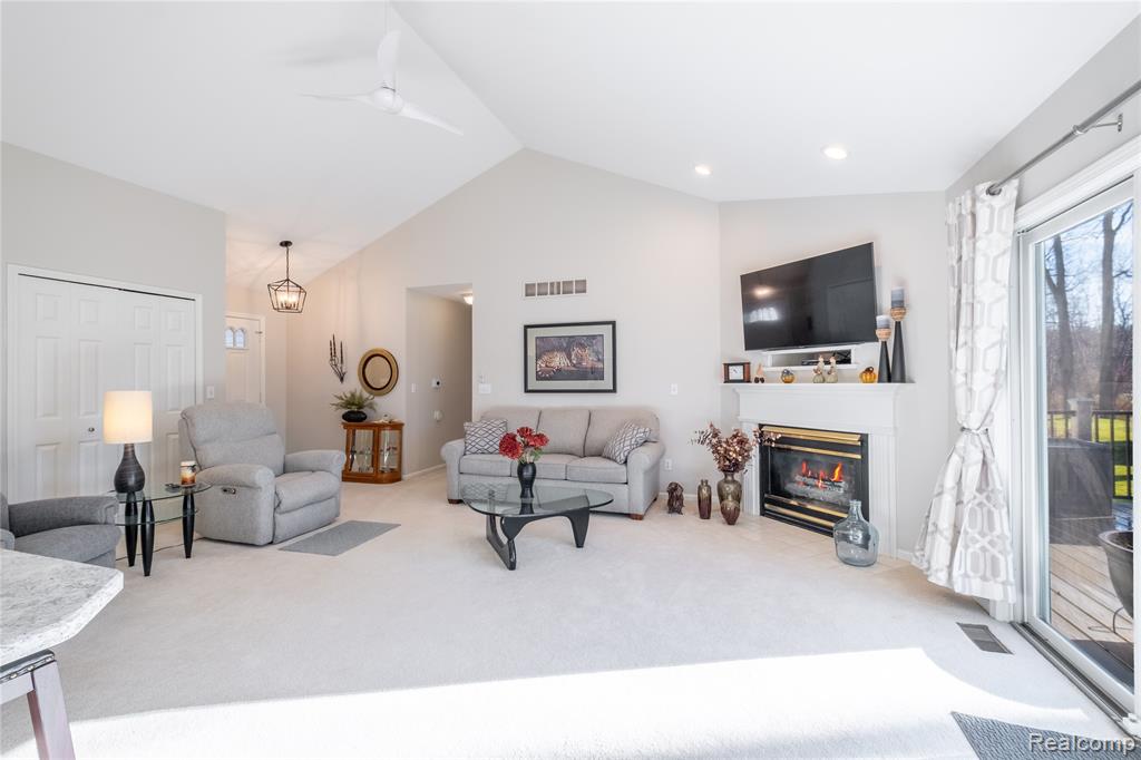 7425 Charles Court, Linden, MI 48451 — Photo 5