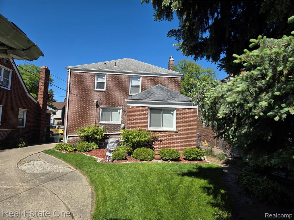 8042 Hartwell Street, Detroit, MI 48228 — Photo 4