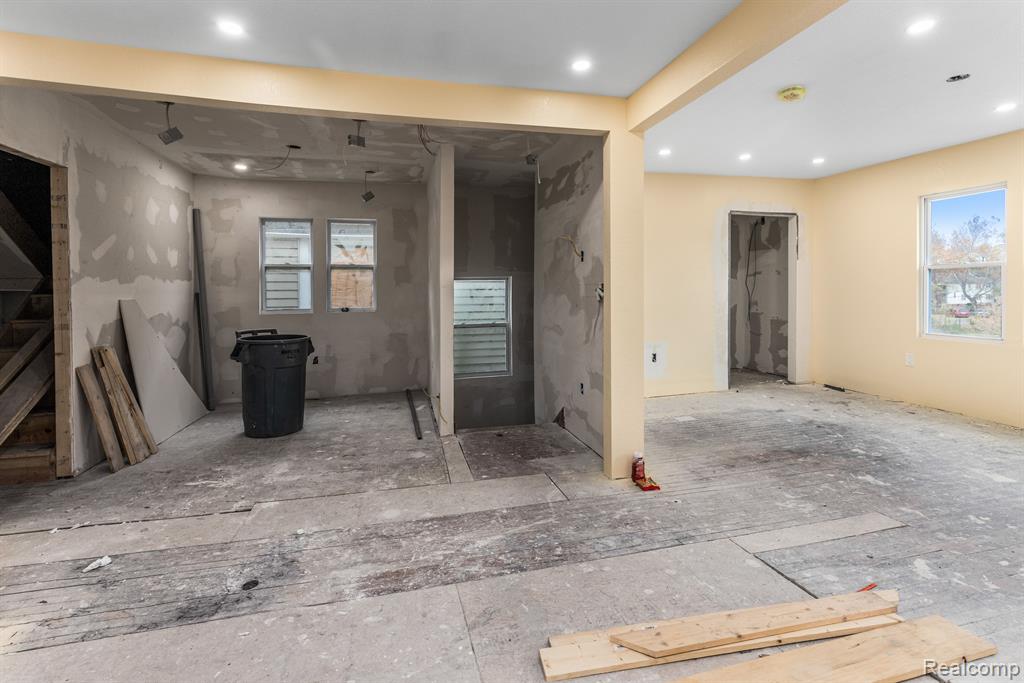 5393 SEEBALDT Street, Detroit, MI 48204 — Photo 20