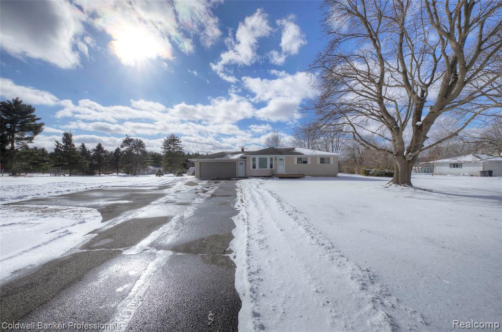 9555 Andersonville Road, Clarkston, MI — Photo 33