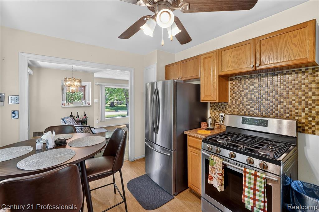 28688 Emerson Street, Inkster, MI 48141 — Photo 16