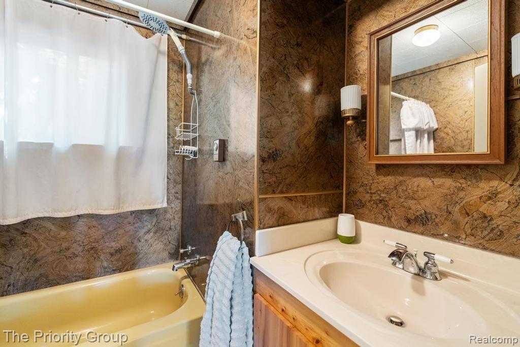 8411 INDIAN TRAIL, Millersburg, MI 49759 — Photo 12