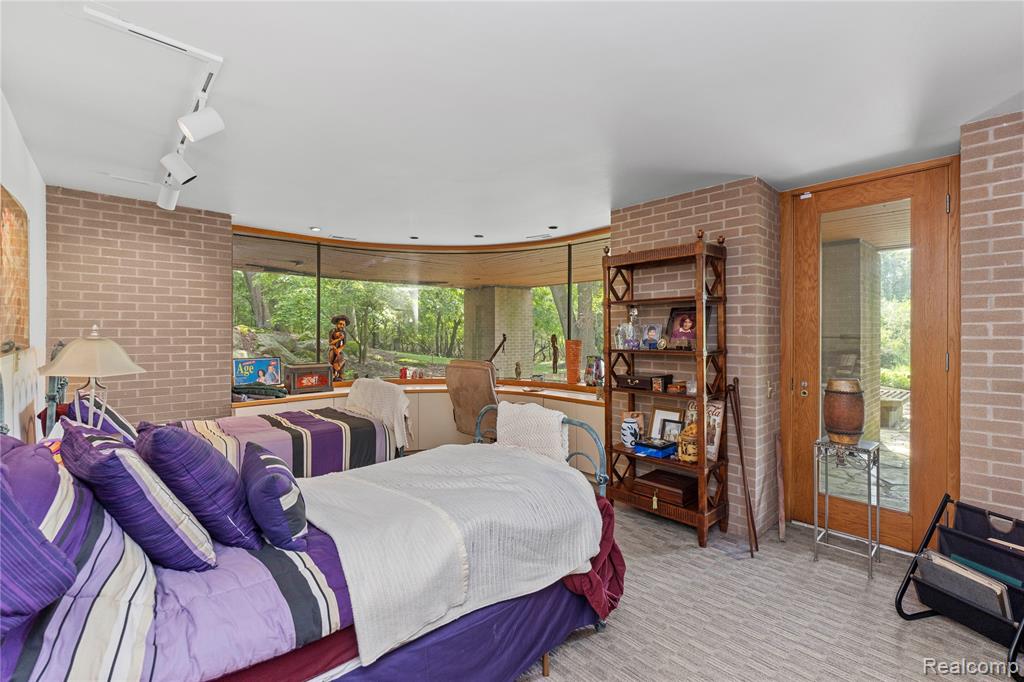 5035 Ponvalley Road, Bloomfield Hills, MI 48302 — Photo 40