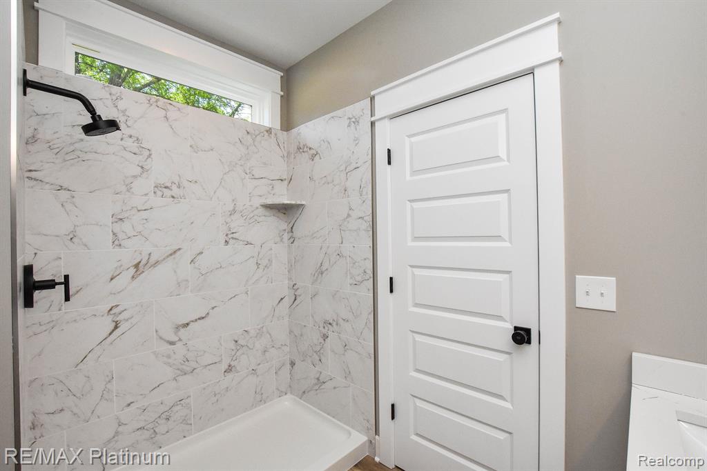 43 Candlelight Court, Brighton, MI 48114 — Photo 12