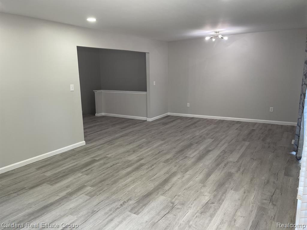 39563 Heatherheath Drive, Clinton Twp, MI 48038 — Photo 3