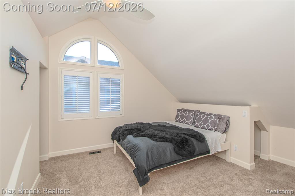 611 W 4th Street, Royal Oak, MI 48067 — Photo 44