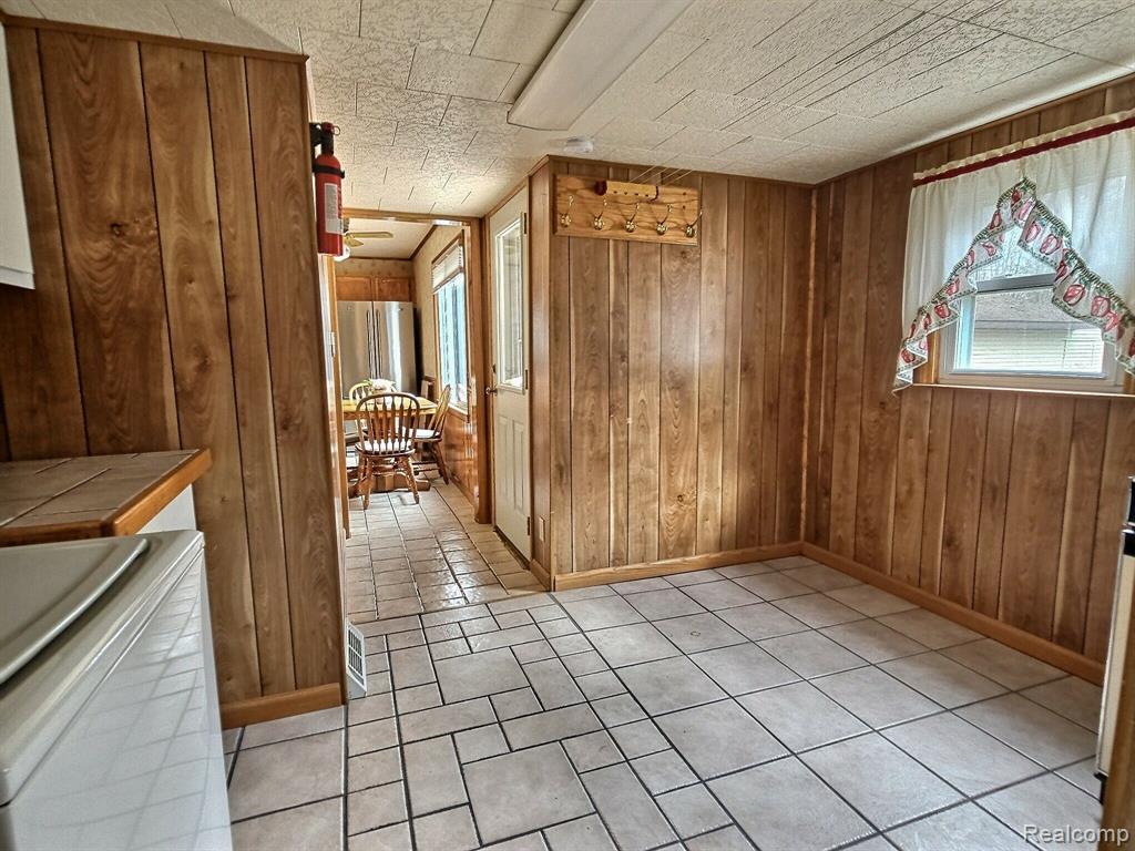 4322 SPRINGFIELD Street, Burton, MI 48509 — Photo 14