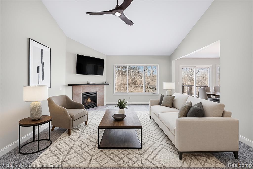 8096 Peninsula Circle, Grand Blanc, MI — Photo 4