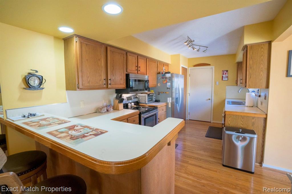6896 NORTHCREST Way E, 15, Clarkston, MI — Photo 26