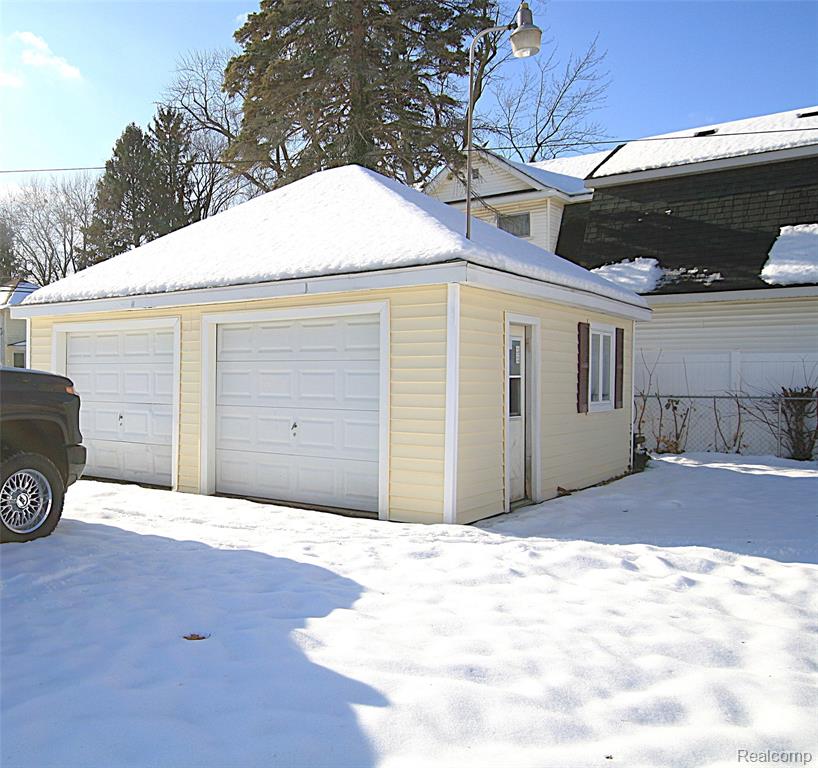 102 S Division Street, Durand, MI 48429 — Photo 5