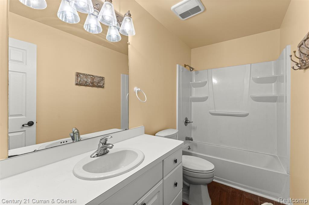 710 Saint Johns Blvd. Saint Johns Boulevard, Lincoln Park, MI 48146 — Photo 28