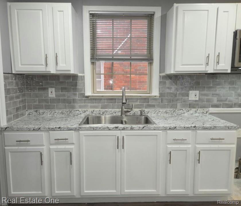 8254 Sussex Street, Detroit, MI 48228 — Photo 8