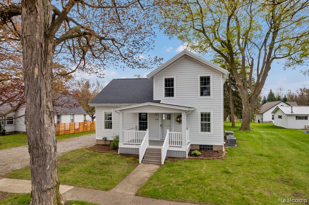 209 S Bristol Street, Almont, MI 48003 — Photo 34